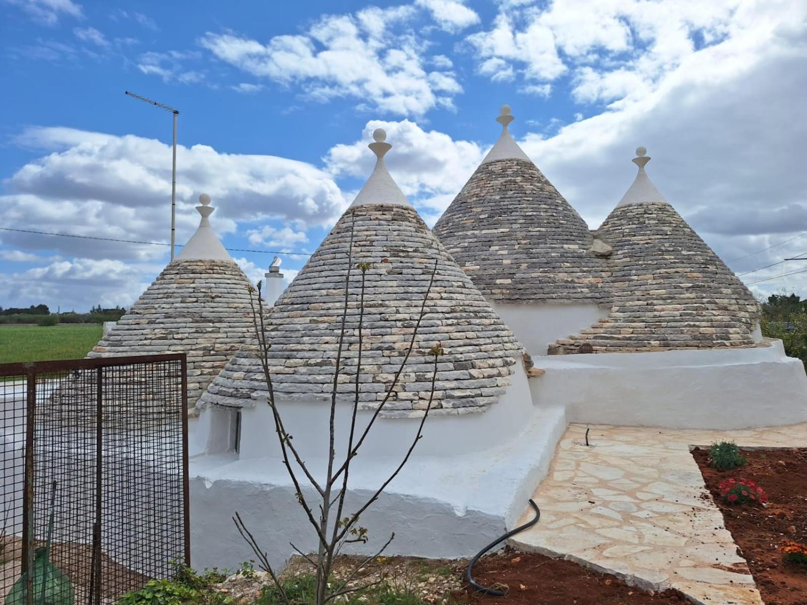 Trullo Masiello プティニャーノ エクステリア 写真